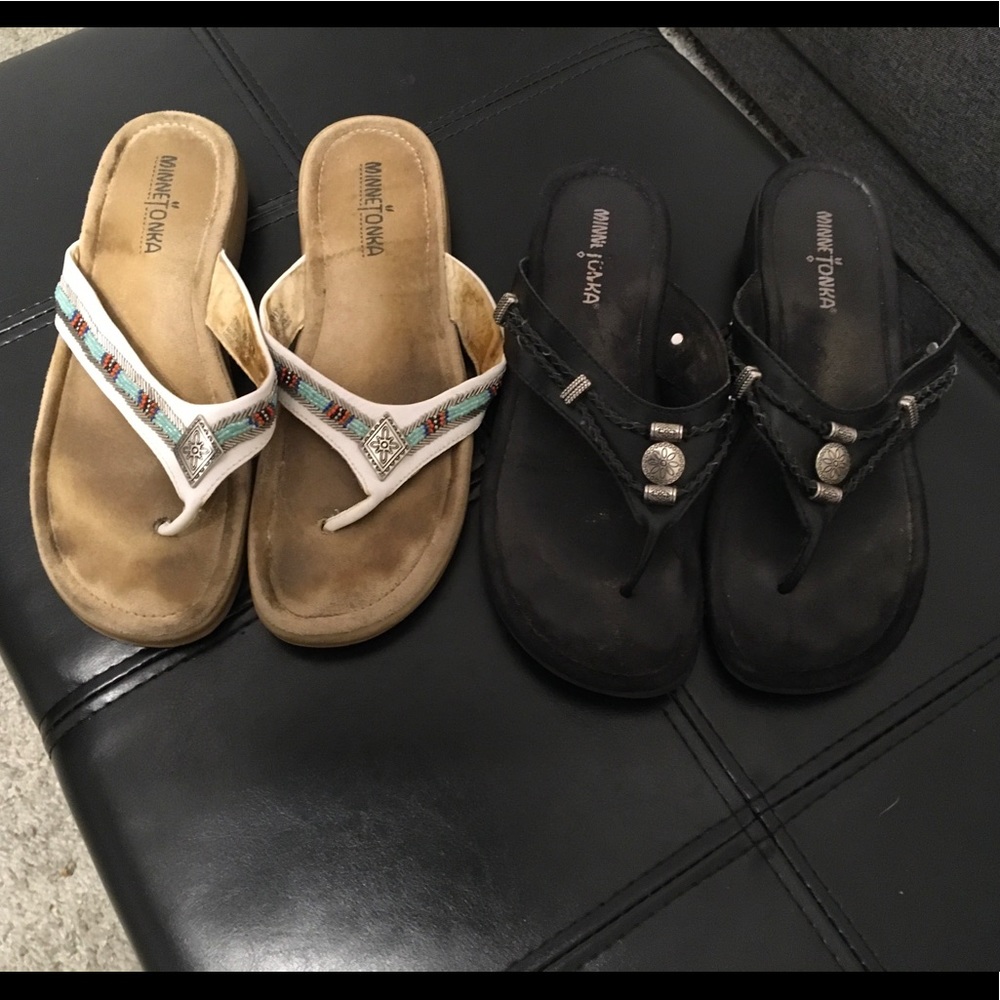 2 PR MINNETONKA SIZE 8